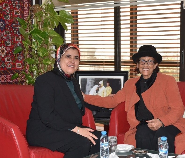 02 janvier 2020, la ministre reçoit Mme Touria Jabrane, éminente artiste marocaine et ancienne ministre de la Culture