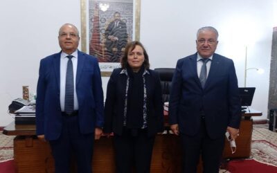 Mme la Ministre Aawatif Hayar préside  une réunion de coordination et de suivi au siège de la wilaya de région Daraa Tafilet