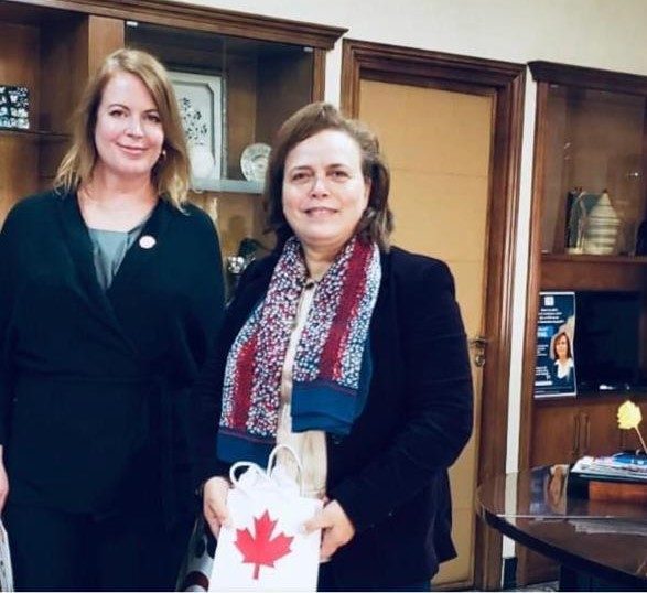 السيدة الوزيرة عواطف حيار تستقبل السيدة نيل ستيوارت سفيرة كندا لدى المملكة المغربية