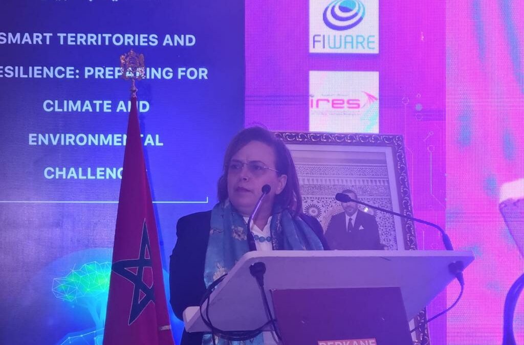 Madame la Ministre Aawatif Hayar préside les activités de la deuxième édition du Forum international de la ville intelligente à Berkane.